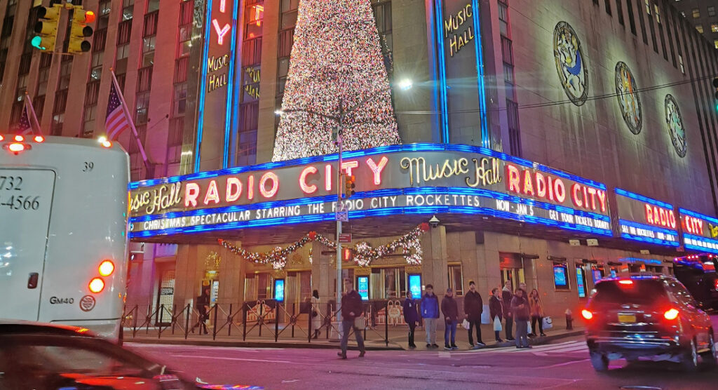 Image of Radio City Music Hall at night to illustrate How to Get in the New York Music Scene